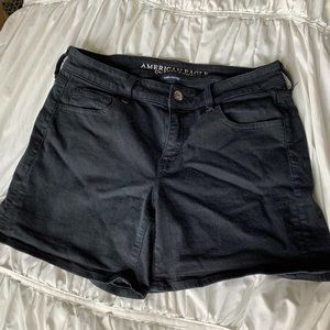 American Eagle Super Stretch Midi Shorts in Black